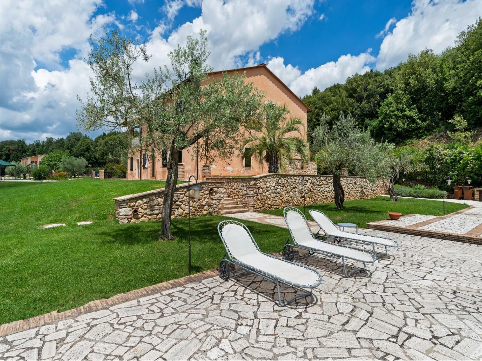 Elegant Apartment Only 1 Hour From Rome Narni Exterior photo